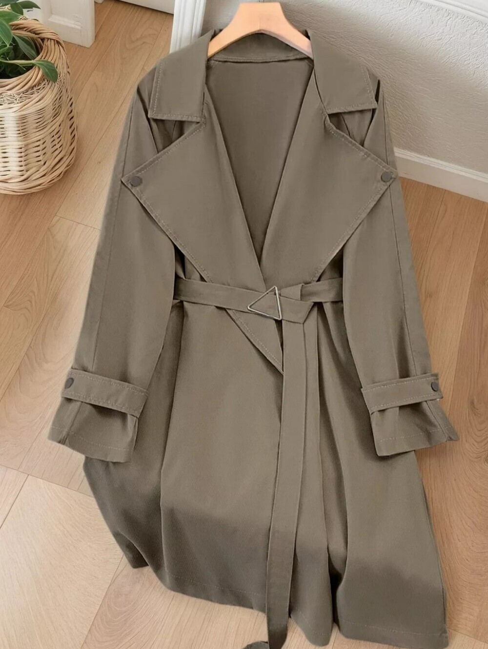 Wide Lapels Belt Trench Coat